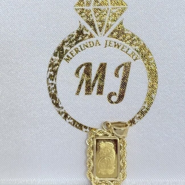 Used Lady Fortuna 1 Gram Gold Bar In 14k Gold Rope Frame Pendant. 2.93 Grams